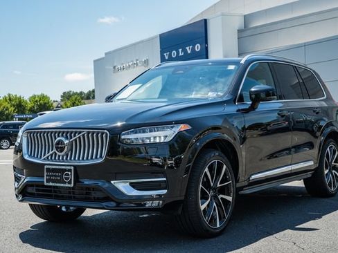 Certified 2024 Volvo XC90 B6 Ultimate AWD/4WD image 3