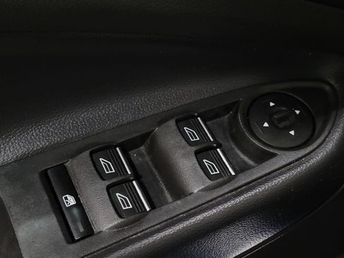 Used 2017 Ford Escape Titanium AWD/4WD image 27