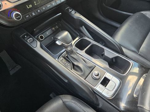 Used 2022 Kia Telluride S FWD image 29