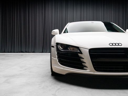 Used 2009 Audi R8 V8 image 27