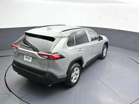 Certified 2020 Toyota RAV4 XLE w/ Convenience Package AWD/4WD image 39