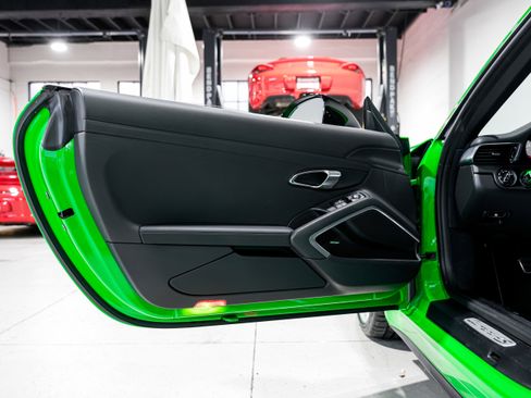 Used 2014 Porsche 911 Carrera 4S image 26