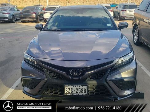 Used 2023 Toyota Camry SE FWD image 1