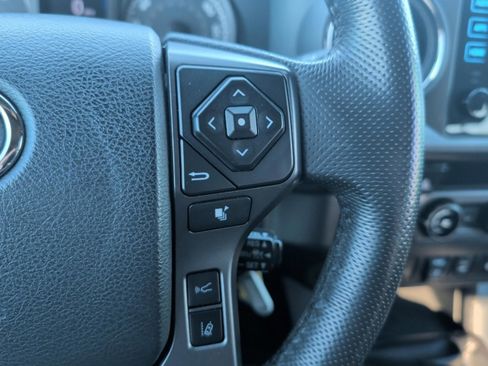 Used 2018 Toyota Tacoma 4x4 Double Cab image 29