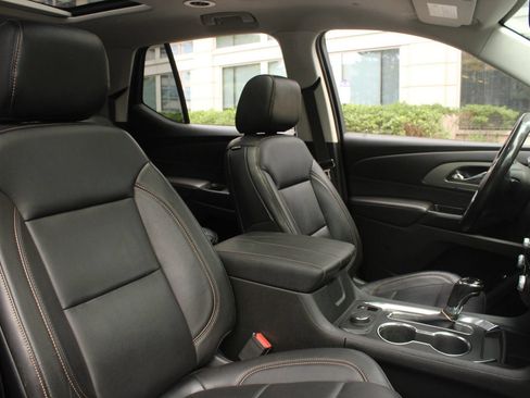 Used 2019 Chevrolet Traverse RS AWD/4WD image 26