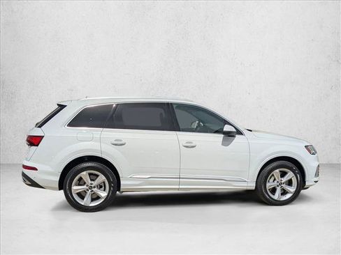 Used 2023 Audi Q7 2.0T Premium Plus w/ Premium Plus Package image 4