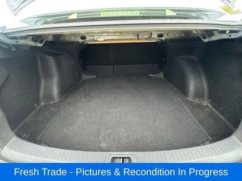 Used 2020 Toyota Corolla SE FWD image 18