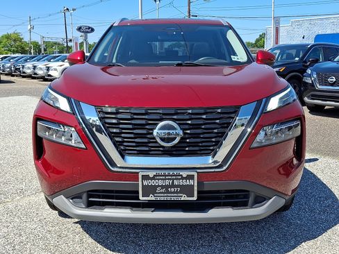 Certified 2021 Nissan Rogue SV w/ Premium Package AWD/4WD image 2