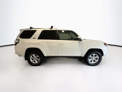 Certified 2017 Toyota 4Runner SR5 AWD/4WD image 7