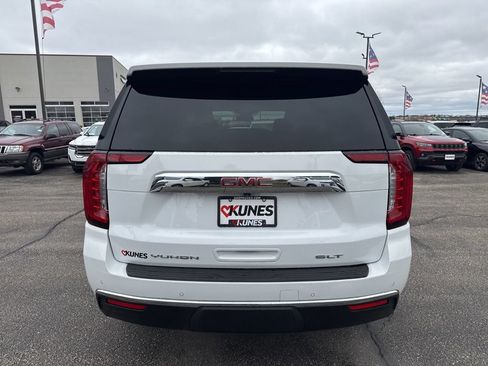 Used 2024 GMC Yukon SLT AWD/4WD image 4