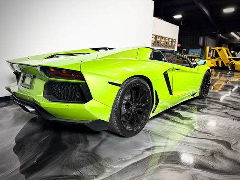 Used 2015 Lamborghini Aventador LP 700-4 image 13