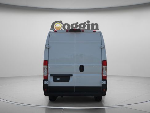 Used 2023 RAM ProMaster 2500 w/ Interior LED Lighting Group FWD image 4
