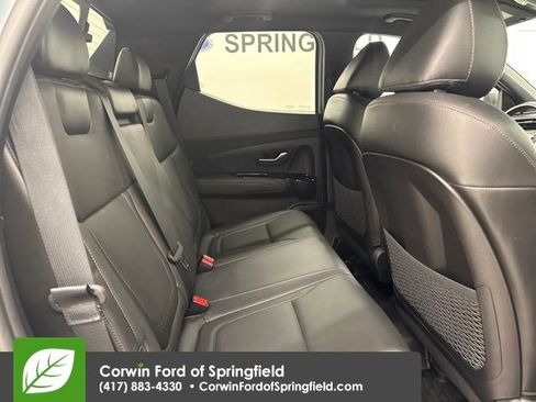 Used 2022 Hyundai Santa Cruz Limited w/ Winter Package image 13