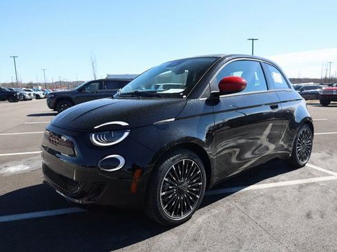 New 2024 FIAT 500 e (RED) image 3