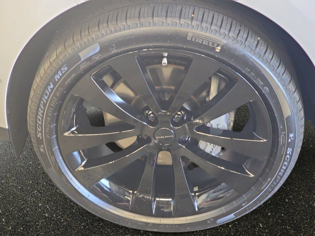 New 2026 Land Rover Range Rover Sport SE AWD/4WD image 22