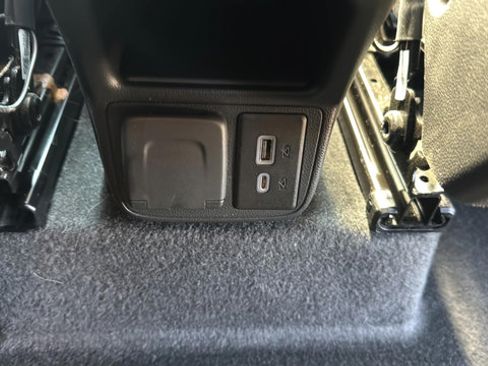 Used 2025 Chevrolet TrailBlazer RS w/ Convenience Package FWD image 19