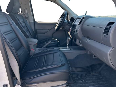 Used 2019 Nissan Frontier SV RWD image 17