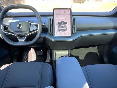 New 2025 Volvo EX30 Plus w/ Protection Package Premier image 7