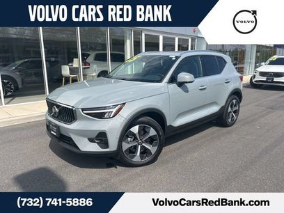 Used 2025 Volvo XC40 B5 Plus