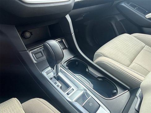 Used 2024 Subaru Ascent Premium w/ Convenience Package image 32