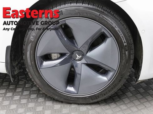 Used 2020 Tesla Model 3 Long Range AWD/4WD image 24