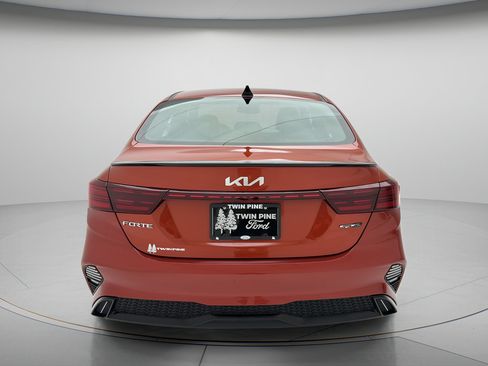 Used 2023 Kia Forte GT-Line w/ GT-Line Premium Package FWD image 7
