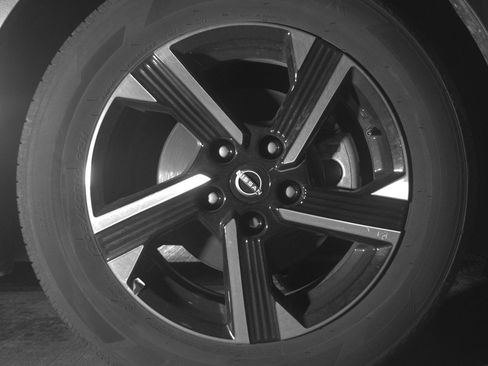 Used 2025 Nissan Sentra SV image 13