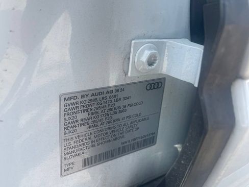 Used 2025 Audi Q7 3.0T Premium Plus w/ Premium Plus Package AWD/4WD image 10