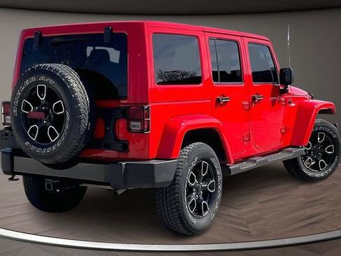 Used 2018 Jeep Wrangler Unlimited Altitude image 2