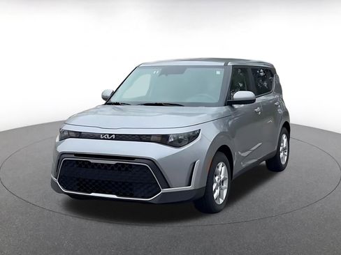 Used 2025 Kia Soul LX w/ LX Technology Package image 7