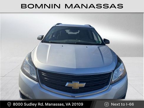 Used 2017 Chevrolet Traverse LS image 5