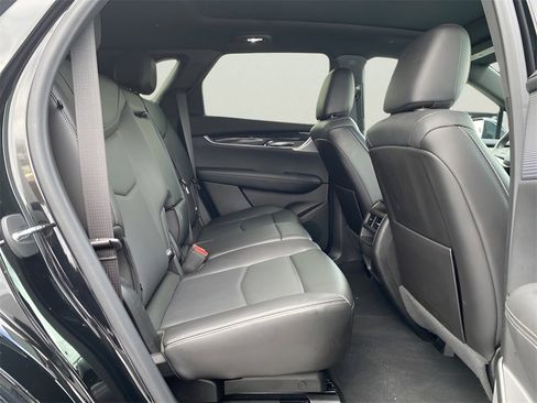 Used 2022 Cadillac XT5 Premium Luxury image 18