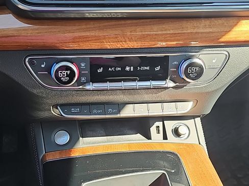 Certified 2023 Audi Q5 2.0T Premium Plus w/ Premium Plus Package AWD/4WD image 7