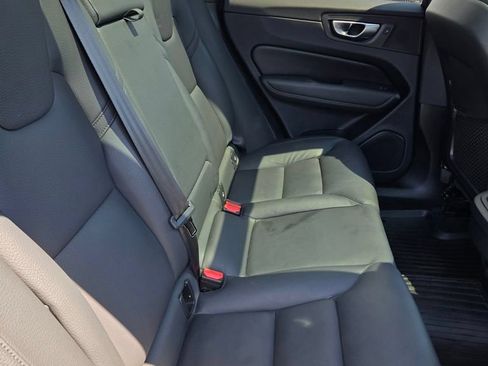 Used 2024 Volvo XC60 B5 Plus AWD/4WD image 46