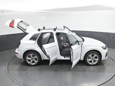 Used 2023 Audi Q5 2.0T Premium Plus AWD/4WD image 48