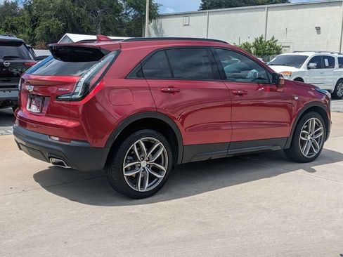 Used 2022 Cadillac XT4 Sport w/ Comfort Package FWD image 5