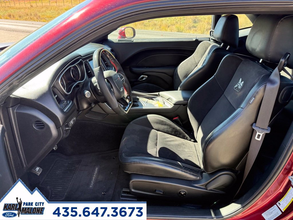 Used 2017 Dodge Challenger R/T Scat Pack w/ Dynamics Package RWD image 12