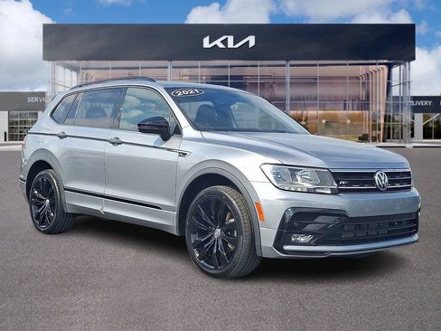 Used 2021 Volkswagen Tiguan SE R-Line AWD/4WD image 1