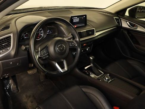 Used 2018 MAZDA MAZDA3 Touring image 25
