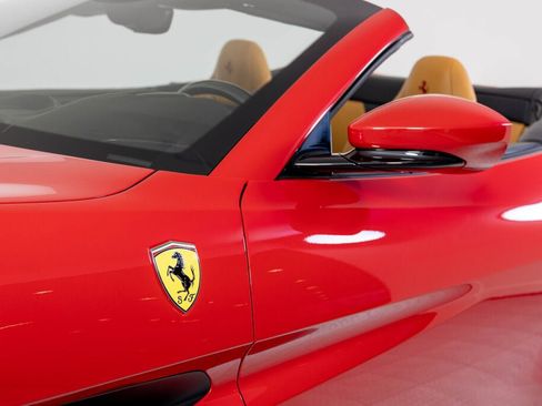 Certified 2020 Ferrari Portofino RWD image 27