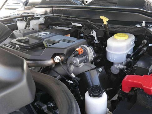 Used 2023 RAM 3500 Tradesman w/ Chrome Appearance Group AWD/4WD image 17