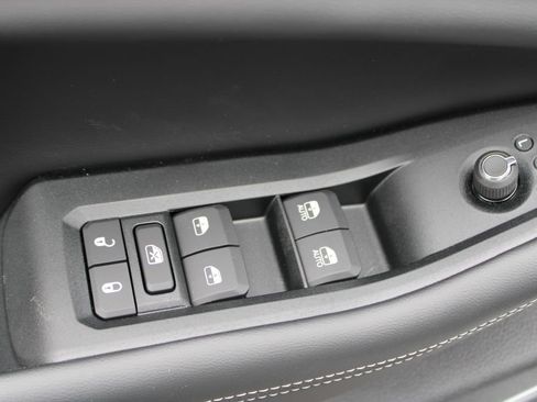 New 2026 Jeep Grand Cherokee Limited w/ Limited Altitude Package image 30