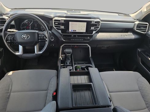 Used 2022 Toyota Tundra SR5 AWD/4WD image 12