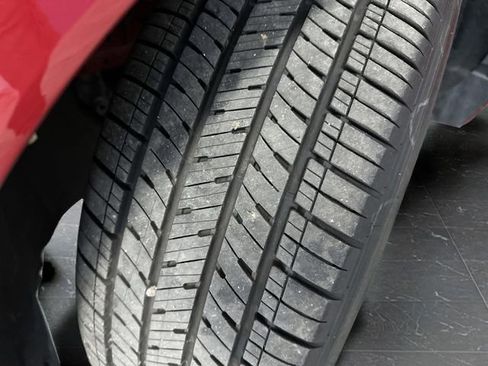 Certified 2025 Ford Escape ST-Line Elite image 38