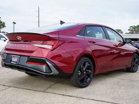 New 2026 Hyundai Elantra SEL Sport Premium FWD image 4