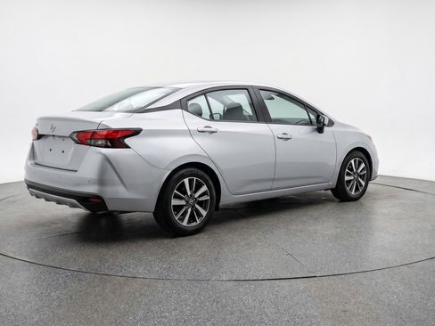 Used 2025 Nissan Versa SV FWD image 9