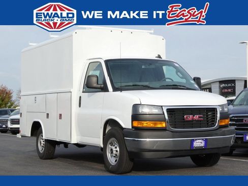 New 2025 GMC Savana 3500 w/ Power Convenience Package RWD image 1