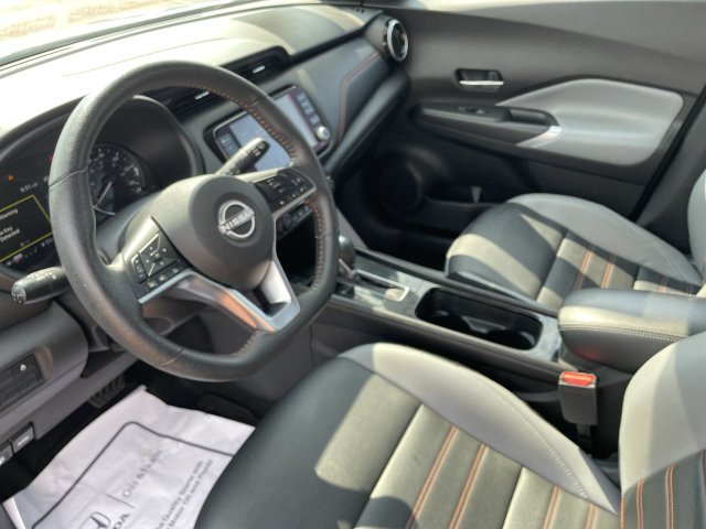 Used 2023 Nissan Kicks SR w/ SR Premium Package FWD image 11