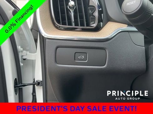 New 2026 Volvo XC60 B5 Core image 25