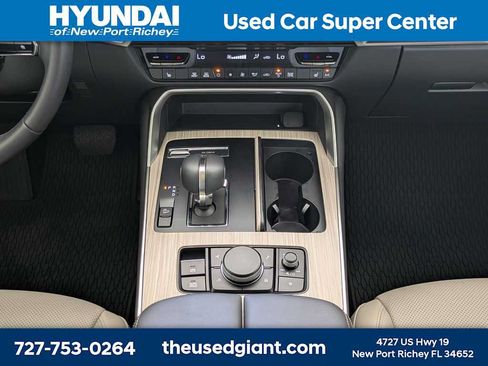 Used 2025 MAZDA CX-90 3.3 Turbo w/ Preferred Package AWD/4WD image 27